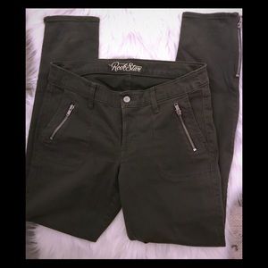 Old Navy Rockstar skinny jeans with zipper detail